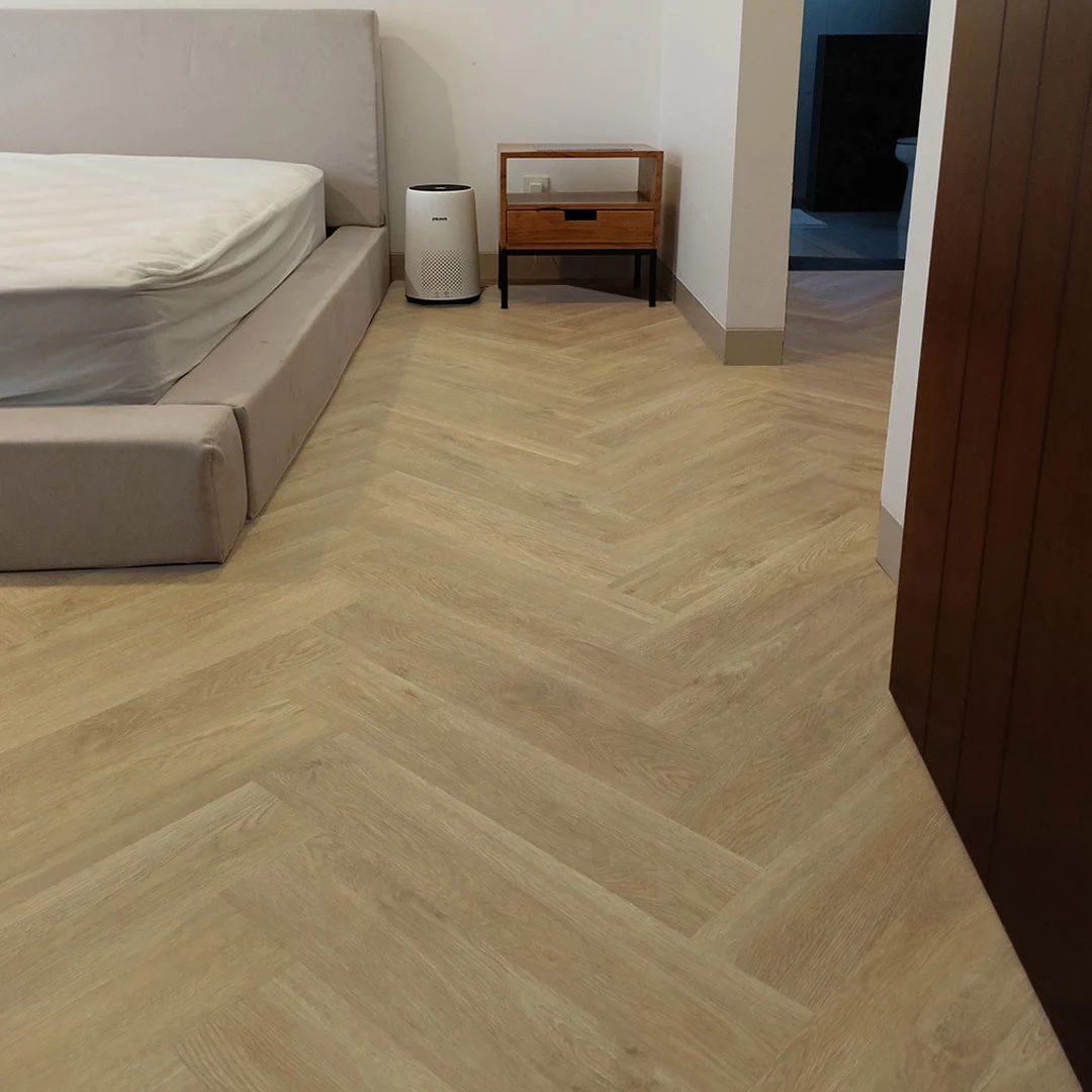 3. HERRINGBONE-JAPANESE MAPLE lantai indoor herringbone