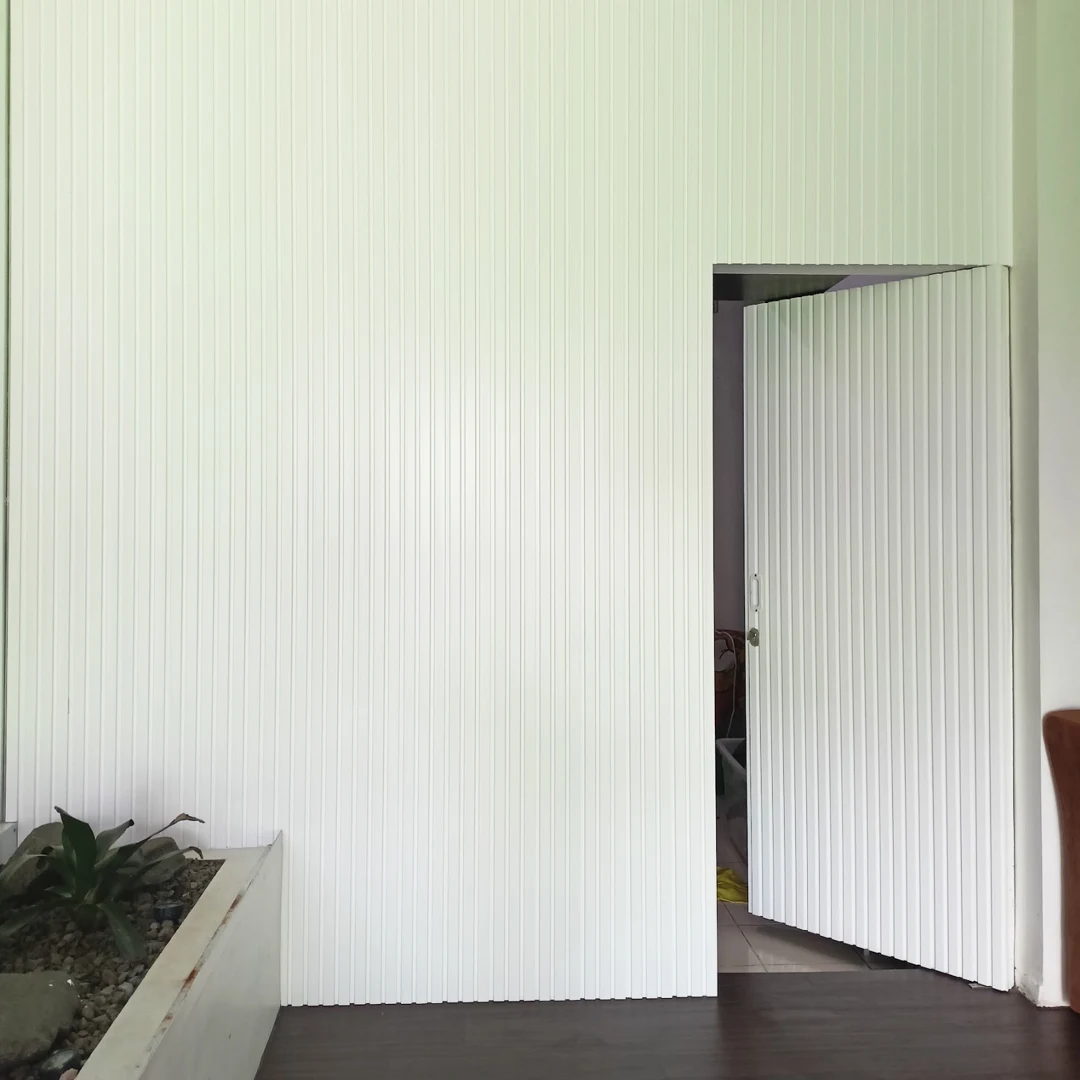 3. TIPE A-WHITE FIR-TERPASANG wall panel tipe a