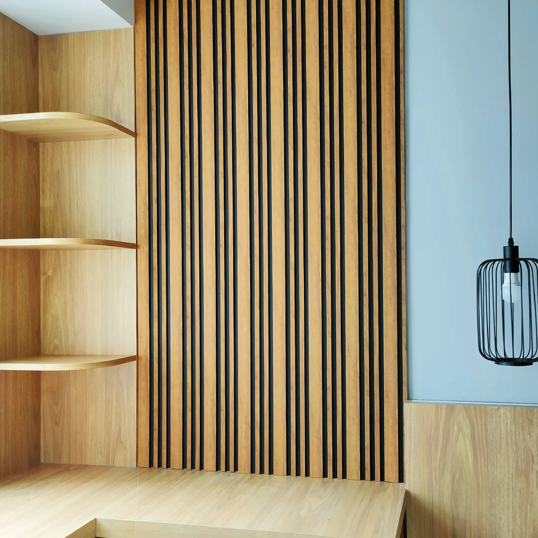 3. TIPE F-GOLD PINE-TERPASANG wall panel tipe f