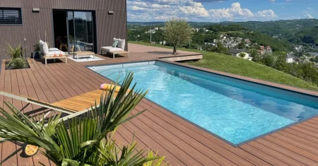 decking untuk proyek hospitality